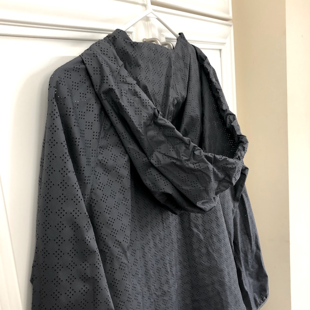 EUC Roots women’s windbreaker - Picture 8 of 11